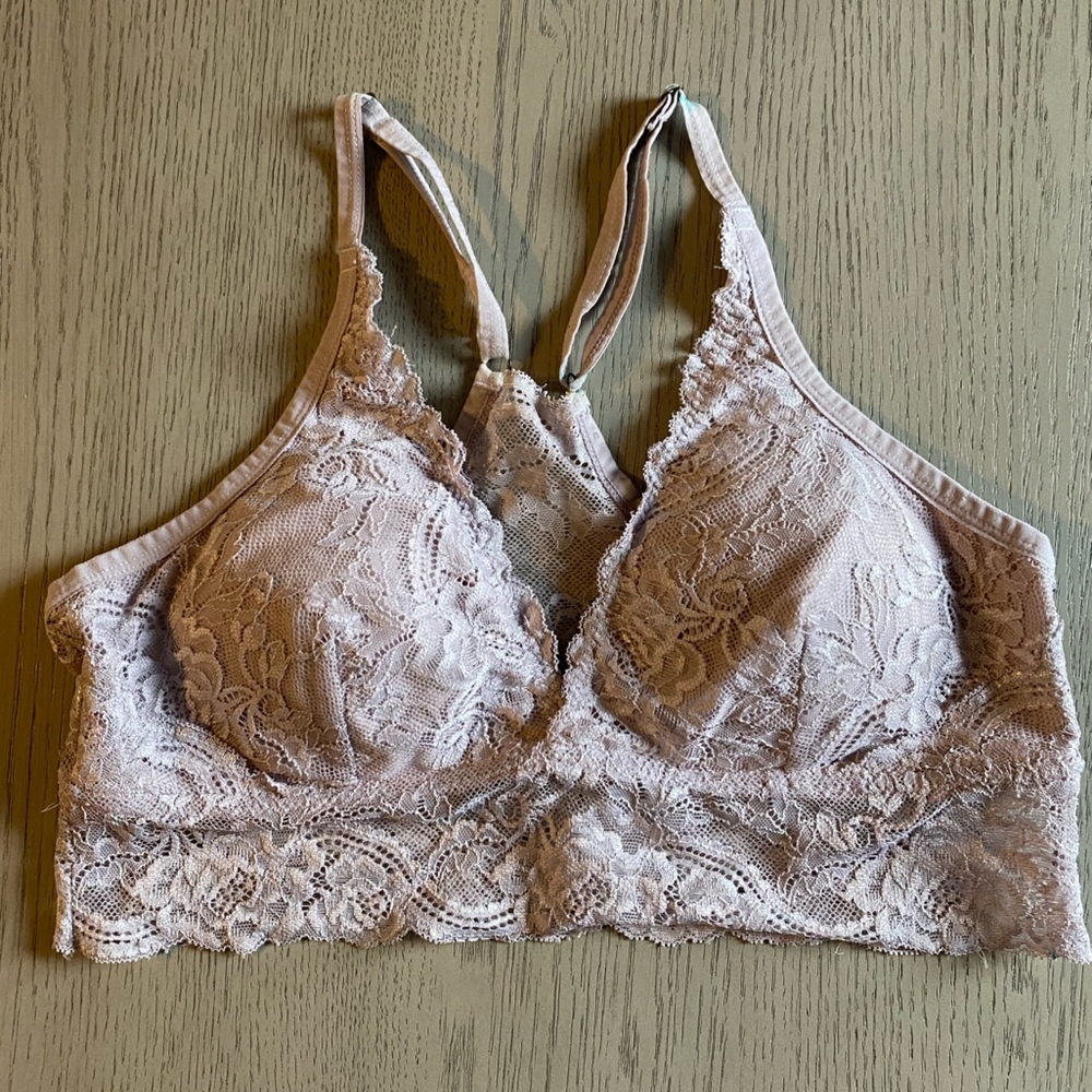 Lilac lace pullover bralette with removable cups